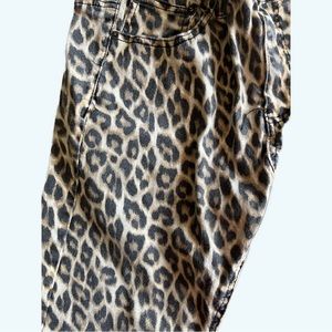 Cheetah print faded jeans men 32w 30L
